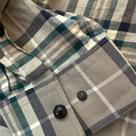 Express button up - Picture 7 of 8